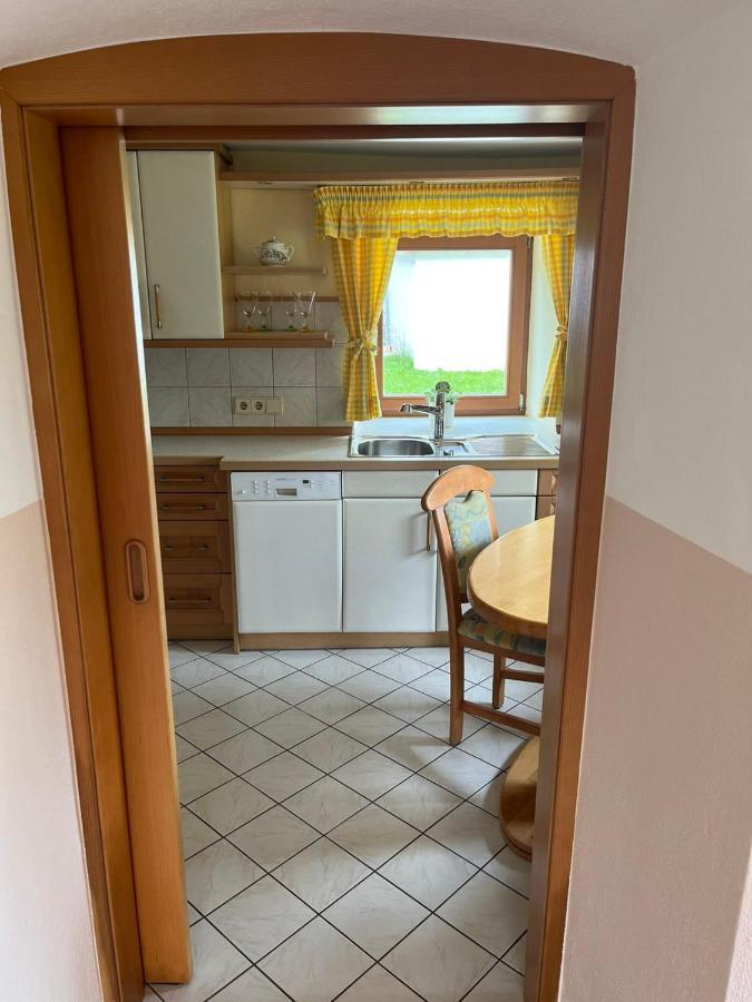 Charmantes Ferienhaus In Bester Lage Keutschach am See Kültér fotó